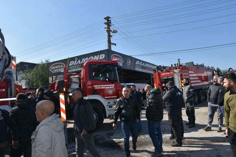 İzmirde otomobil yedek parça dükkanında yangın
