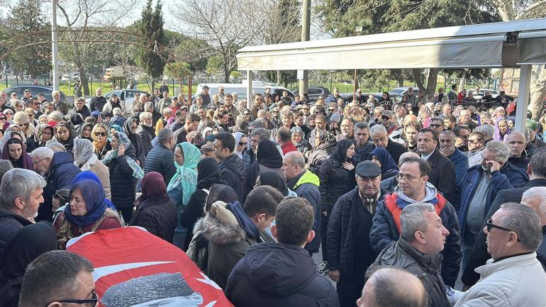 Bulgaristanda hayatını kaybeden üniversiteli Eray, memleketi Çanakkalede toprağa verildi