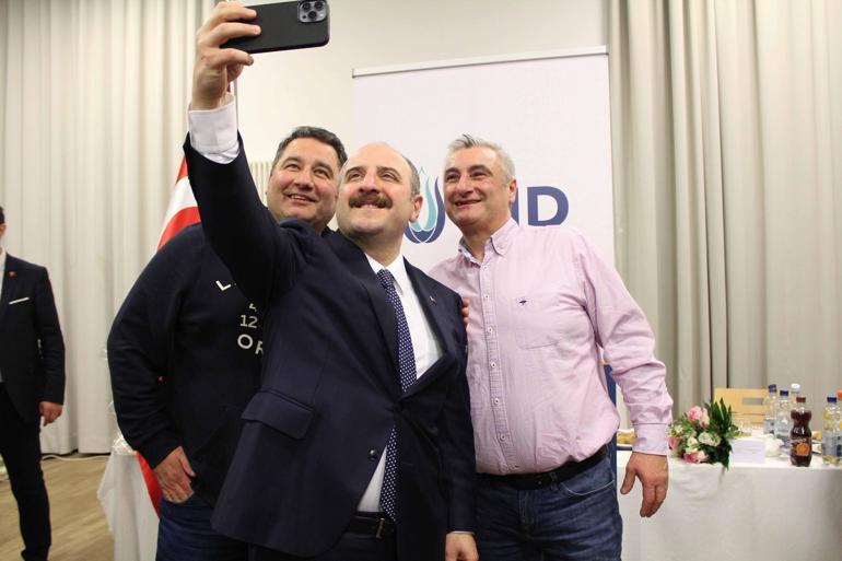 Komisyon Başkanı Varank, Almanya’da Türklerle buluştu: Sizler hiçbir zaman sayın Cumhurbaşkanımızı yalnız bırakmadınız