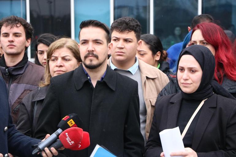 Eski eşinin üniversite kampüsünde öldürdüğü Meliha için adliye önünde açıklama