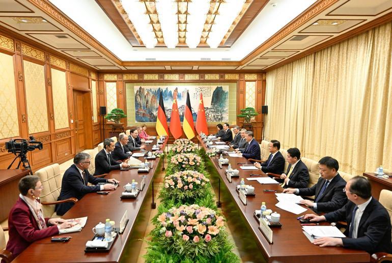 Çin Devlet Başkanı Şi, Almanya Başbakanı Merz ile görüştü
