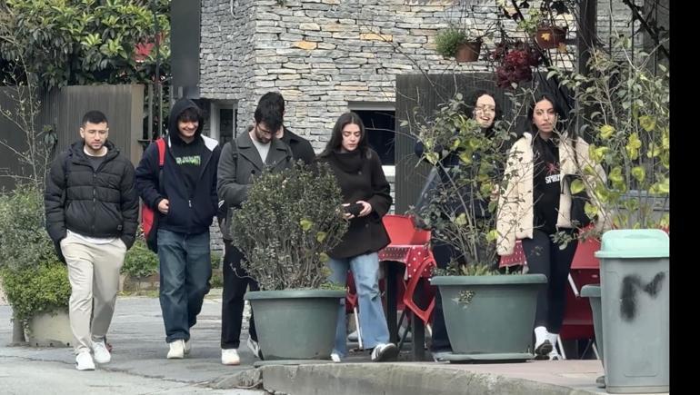 Beyoğlu’nda üniversitede dönem ödevi kavgasında arkadaşını göğsünden bıçakladı