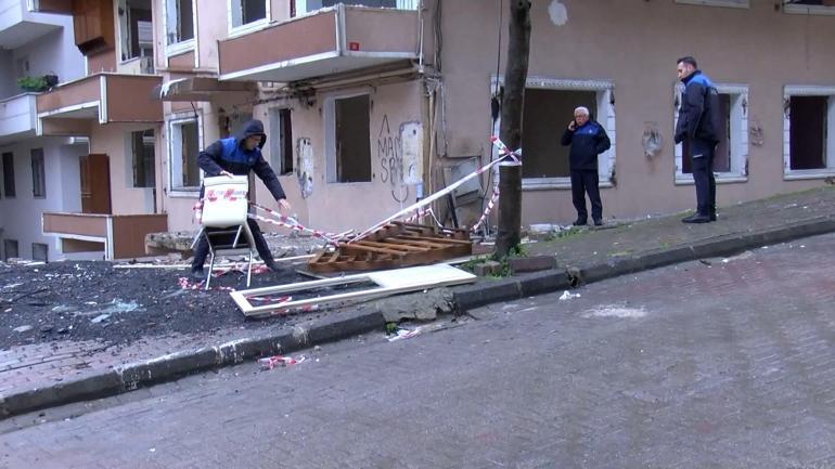 Güngörende çocuk, hurdacıların kapağını çaldığı rögara düştü