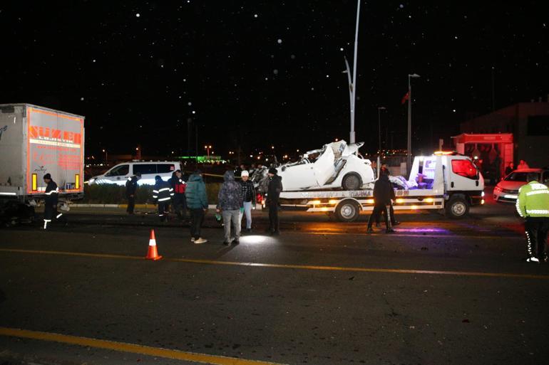 Niğde’de TIR’a arkadan çarpan otomobilin sürücüsü öldü