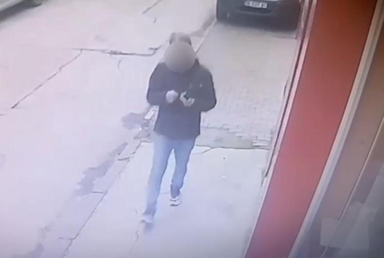 Sokak ortasında tornavidalı gasba 1 tutuklama; olay kamerada