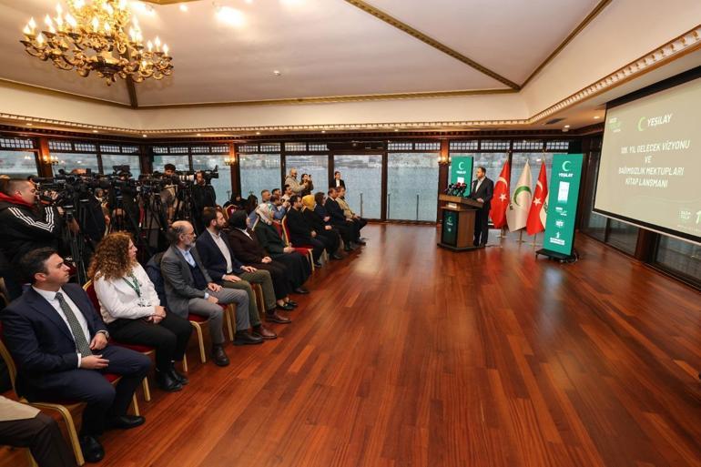 Yeşilayın Bağımsızlık Mektupları kitabı tanıtıldı: Karanlığın içinde ışık arayan insanmışım