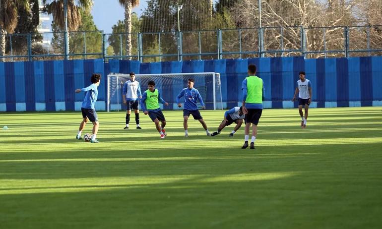 FIFAnın 45 puan sildiği Adana Demirsporda yeni başkan Ertan Zeybek, kurtuluş mücadelesine başladı