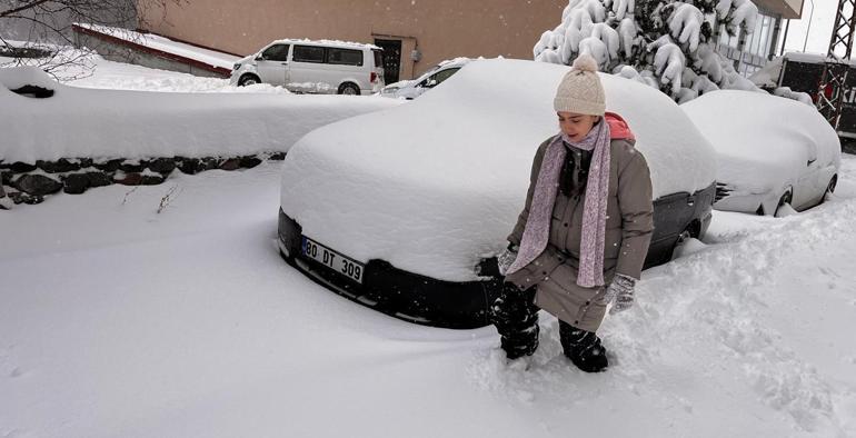 Ardahanda 89 köy yolu kardan kapandı