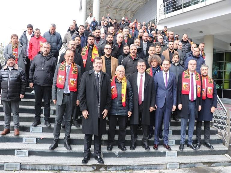 Zecorner Kayserispor Başkanı Nurettin Açıkalın güven tazeledi