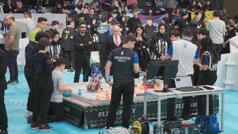 VEX Robotics Türkiye Şampiyonası başladı