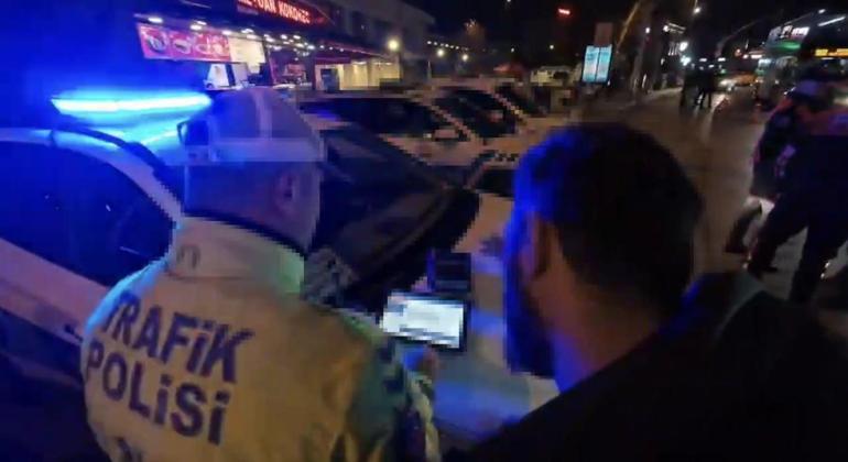 Kadıköyde trafik denetimi: bin 741 araç kontrol edildi, 606 bin lira ceza yazıldı