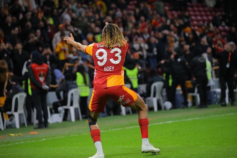 Galatasaray, Alanyaspor’u geçerek ligdeki iç saha yenilmezliğini 31 maça taşıdı