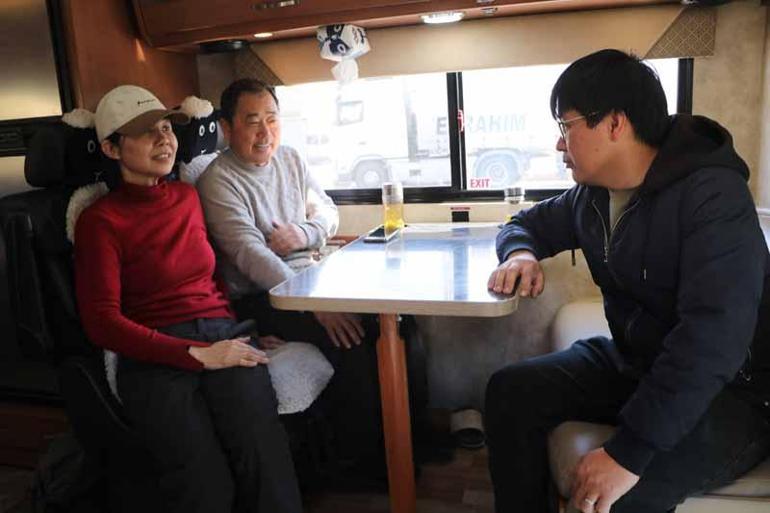 Bakan Bolat: Türkiye-İran arasında günübirlik yolcu geçişleri karşılıklı olarak durduruldu