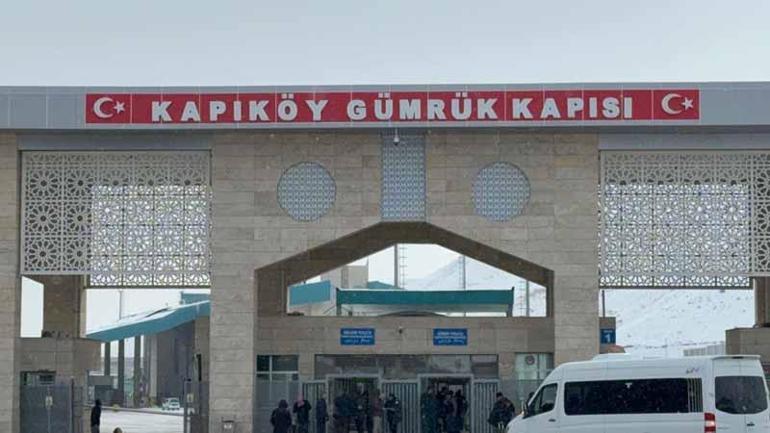 Bakan Bolat: Türkiye-İran arasında günübirlik yolcu geçişleri karşılıklı olarak durduruldu