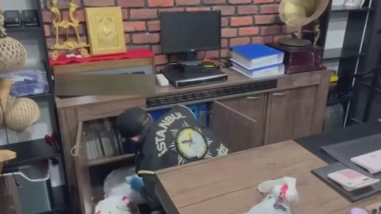 İstanbulda suç örgütüne operasyon: 5 gözaltı