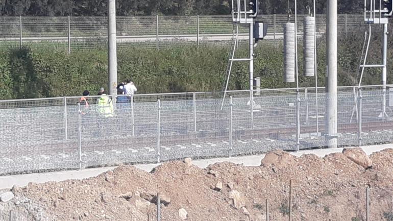 Trenin çarptığı yaya hayatını kaybetti