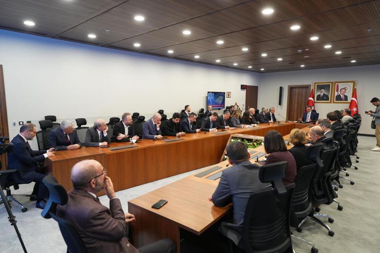 Bakan Çiftçi: İran sınırında olağanüstü bir hareketlilik yaşanmıyor