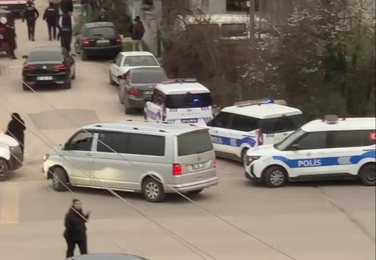 Düzcede silahlı kavga: 2’si silahla 3 yaralı