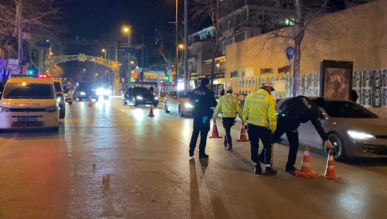 Kadıköy’de trafik ve asayiş uygulaması; makas atan sürücüye 90 bin lira ceza