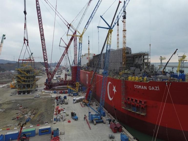 Osman Gazi yüzer üretim platformuna 2,5 tonluk modül entegre edildi