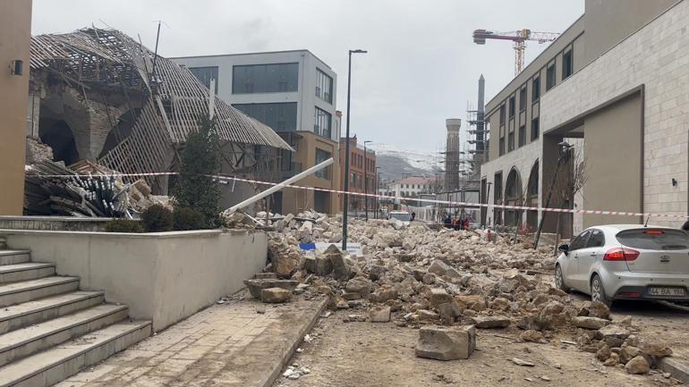 Malatyada cami inşaatında göçük; 1 yaralı