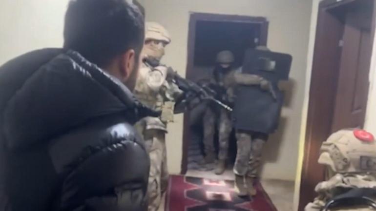 Şanlıurfa’da özel harekat polisi gibi davranan 3 şüpheliye tutuklama