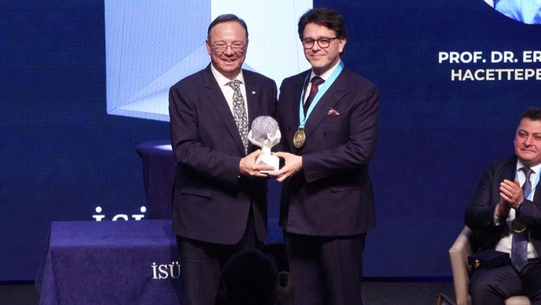 İstinye Üniversitesi’nde ‘Prof. Dr. Türker Kılıç Nörobilim Teşvik Ödülü’ sahibini buldu
