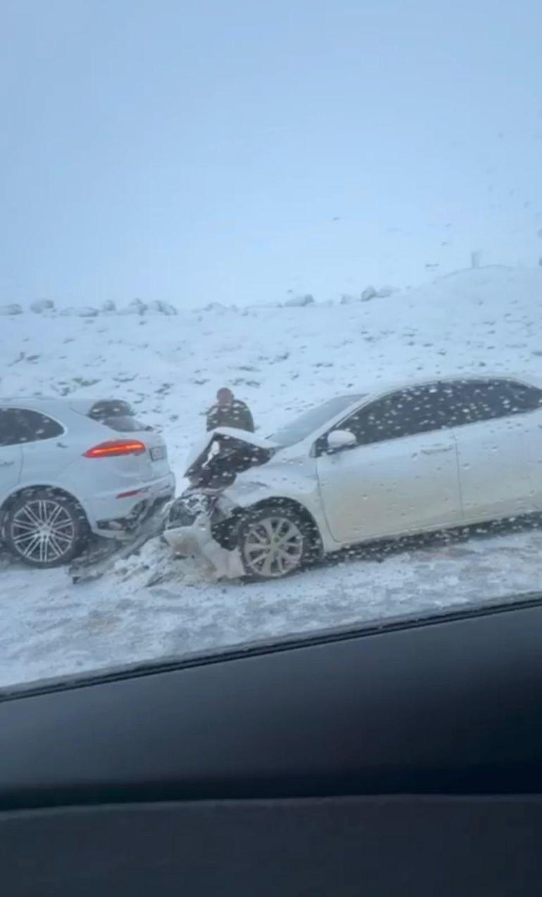 Diyarbakır’da kar yağışı kazalara yol açtı