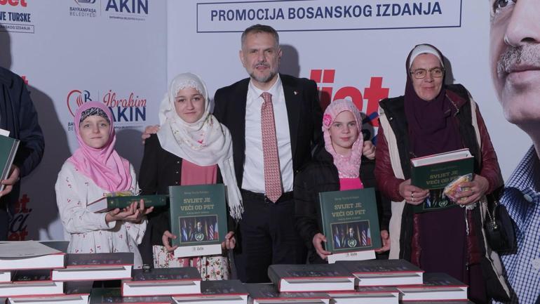 Cumhurbaşkanı Erdoğanın yazdığı Daha Adil Bir Dünya Mümkün Boşnakçaya çevrildi