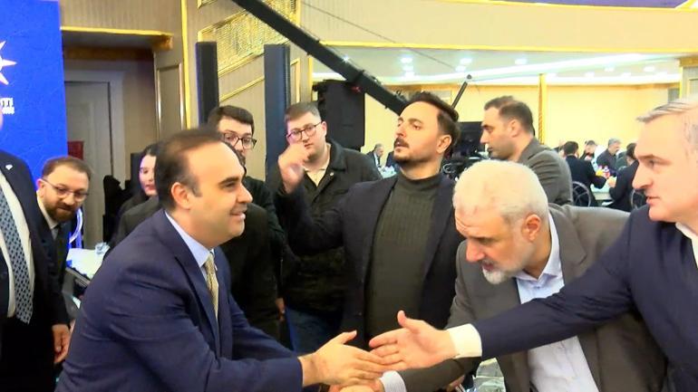 Bakan Kacır: Hiç kimsenin Türkiyeye yan gözle bakmasına izin vermeyiz