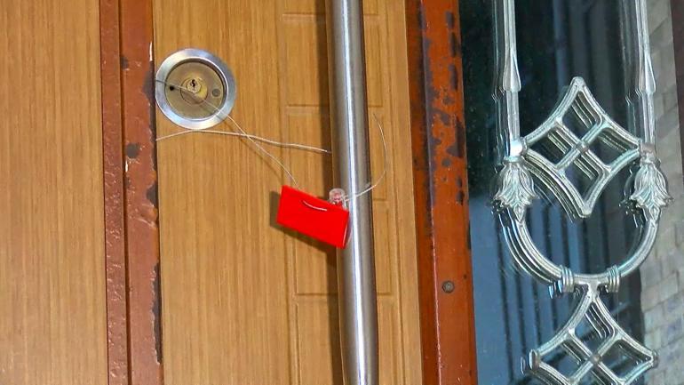 Bahçelievler’de temelinde kayma oluşan 4 katlı bina tahliye edildi