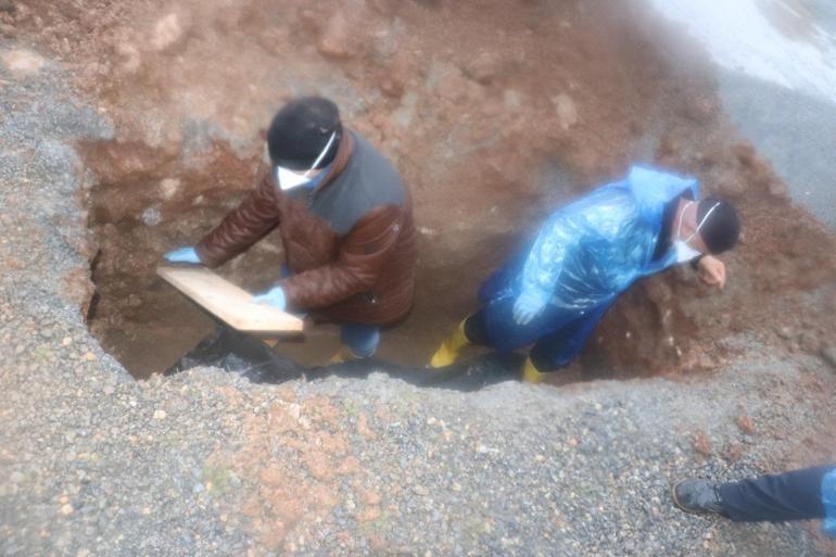 Depremde kaybolan İrem, annesinin adı ile defnedilmiş