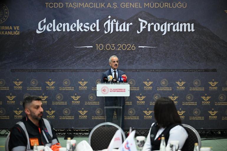 Bakan Uraloğlu: Bayramı tatili boyunca trenlerimizde 8 bin 898 kişilik ek kapasite oluşturduk