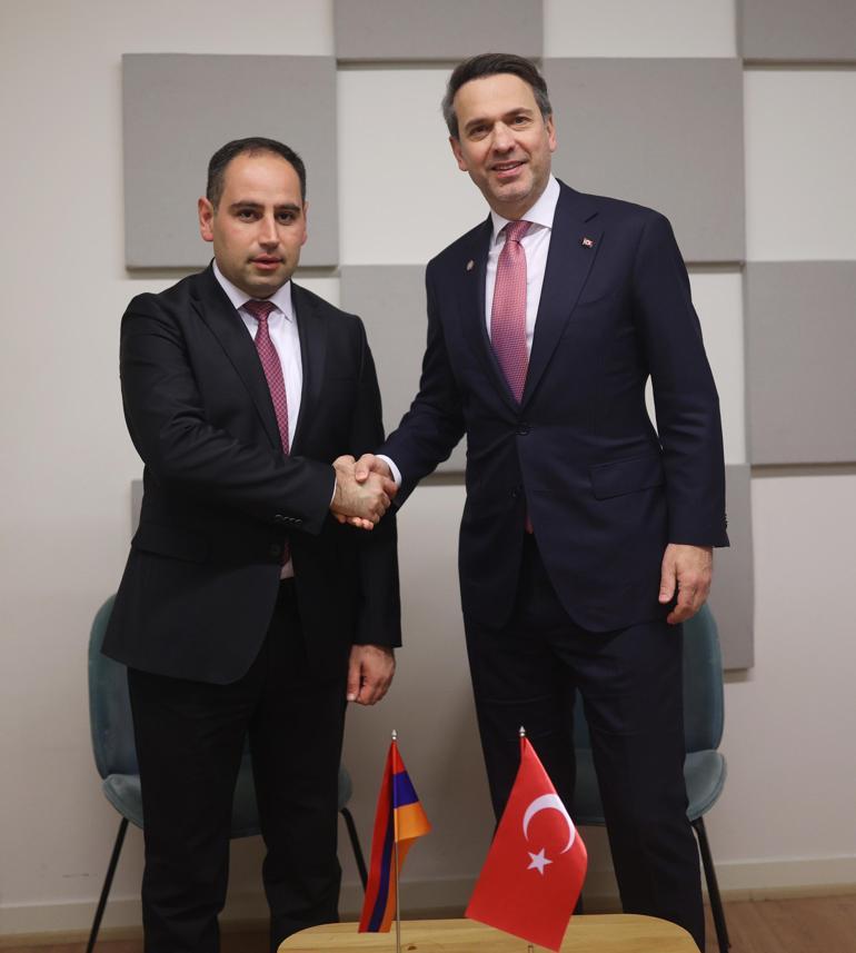 Bakan Bayraktar, 2nci Nükleer Enerji Zirvesi kapsamında temaslarda bulundu