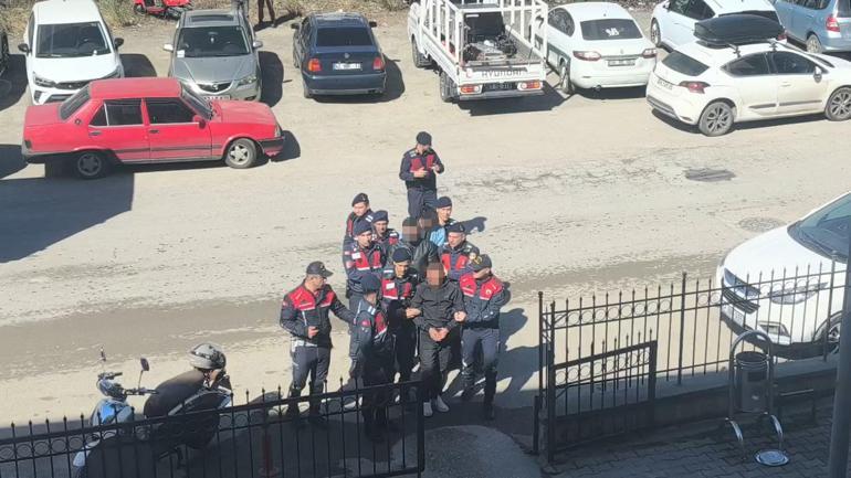 Çalıştıkları inşaattan ücret alamayan işçiler fotokopi makinesini çalmış