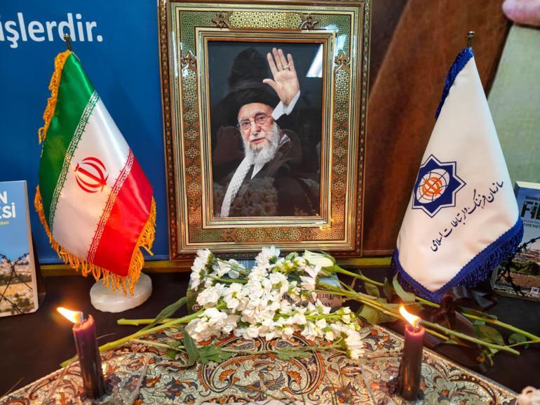 İran Büyükelçiliği, Hamaney için anma töreni düzenledi