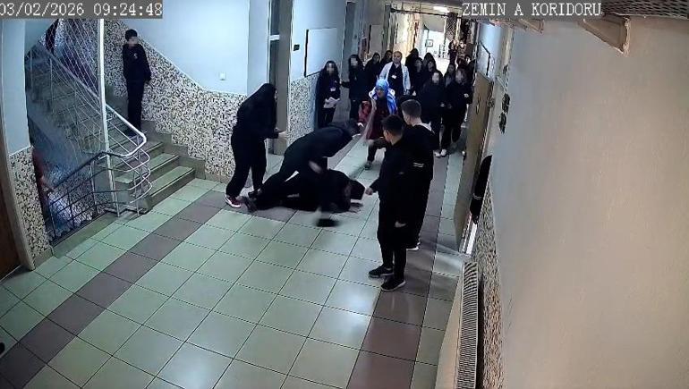 Milli halterciden okulda şiddet gören 2 kardeş: Kendimize yapılmasını istemediğimizi kimseye yapmayız