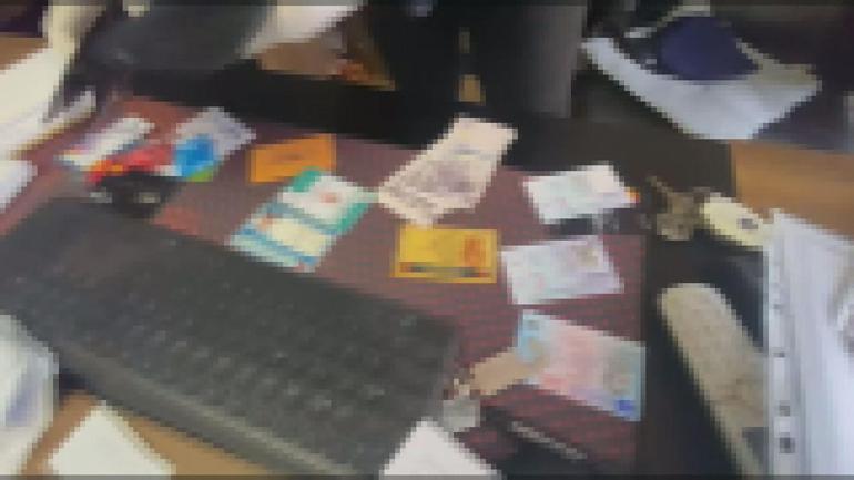 Sahte belgelerle ikamet izni düzenleyen örgüte operasyon: 13 gözaltı