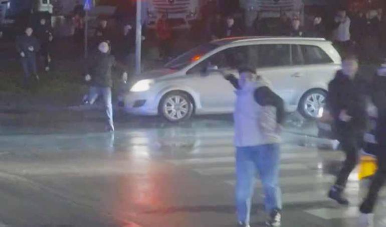 Trabzonspor’un takım otobüsüne taşlı saldırı olayında 3 polis açığa alındı