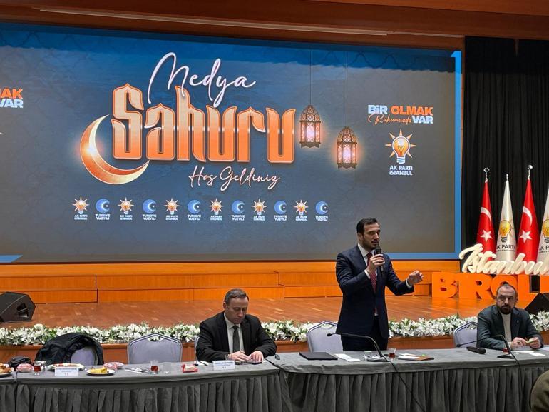 AK Parti İstanbul İl Başkanlığı’nda basın mensuplarıyla sahur programı düzenlendi