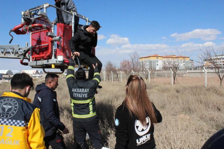 Aksarayda apartmanda yangın; 10 kişi dumandan etkilendi