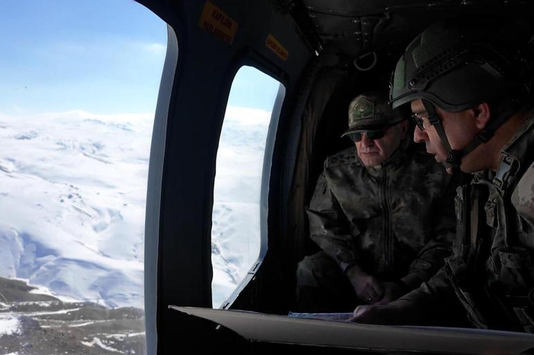 Kara Kuvvetleri Komutanı Tokel, hudut birliklerini denetledi