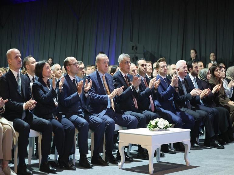 Cumhurbaşkanı Erdoğan: Proje kapsamındaki tüm hastane binalarımızı depreme dayanıklı olacak şekilde tasarladık