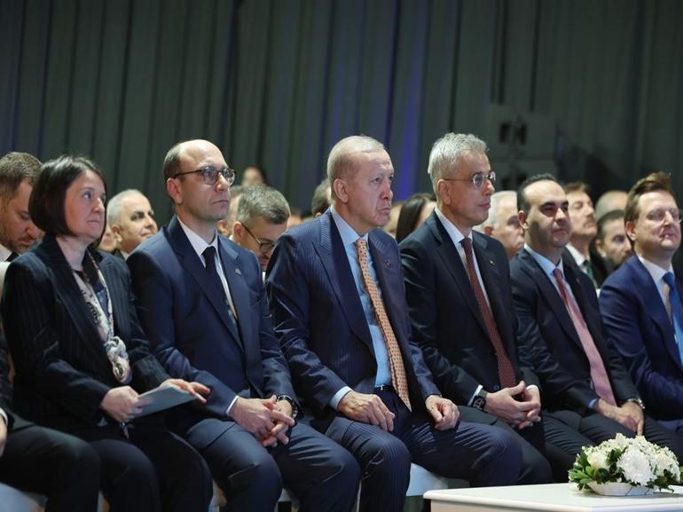 Cumhurbaşkanı Erdoğan: Proje kapsamındaki tüm hastane binalarımızı depreme dayanıklı olacak şekilde tasarladık