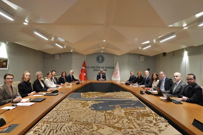 Bakan Ersoy’dan turizmin güçlendirilmesi için iki kritik görüşme