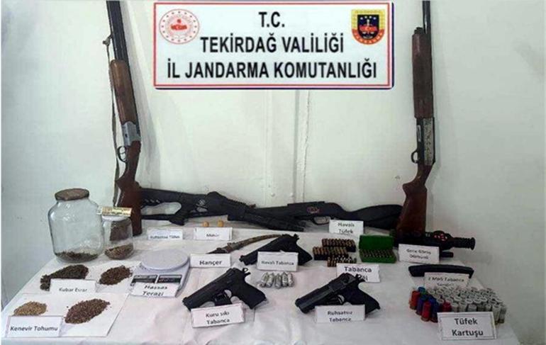 Tekirdağda çiftlik evinde silah, sahte içki, uyuşturucu ele geçirildi