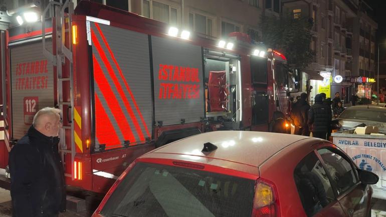 Avcılarda çöp evde yangın paniği