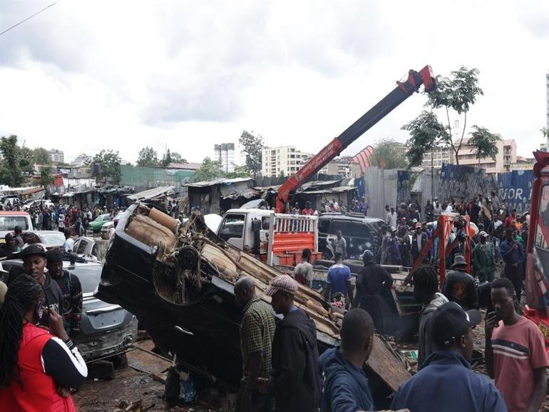 Kenyadaki selde hayatını kaybedenlerin sayısı 62ye yükseldi