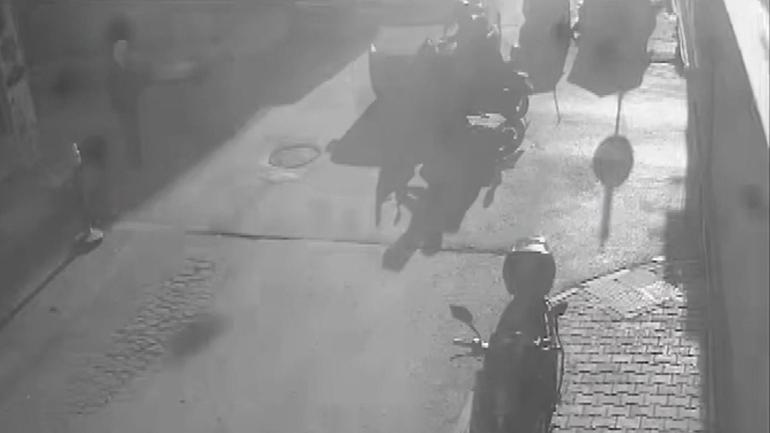 Esenlerde yine aynı noktada kaza; 1i çocuk 2 yaralı