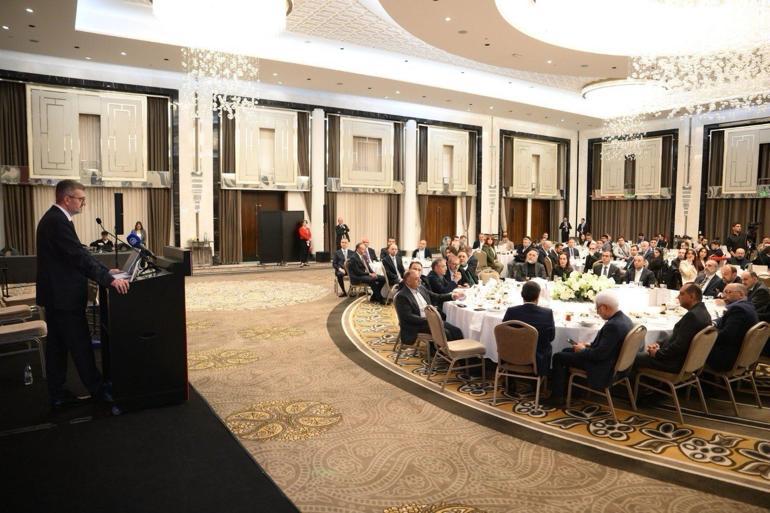 İletişim Başkanı Duran, iftarda basın mensupları ile bir araya geldi